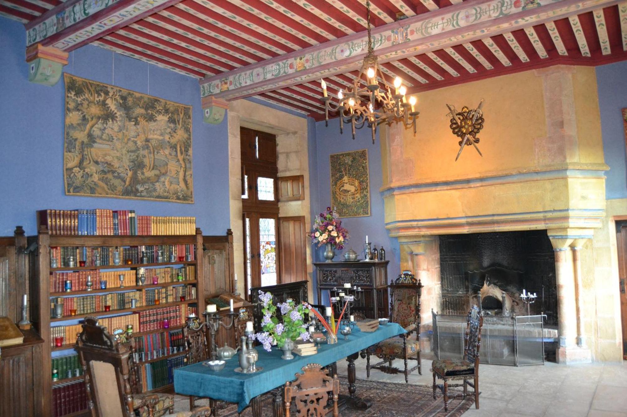 Chateau De Peufeilhoux Vallon-en-Sully Eksteriør bilde