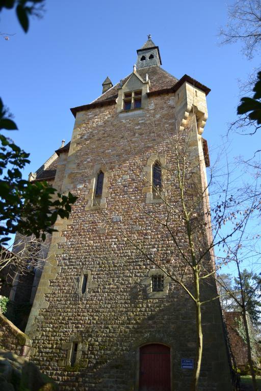 Chateau De Peufeilhoux Bed & Breakfast Vallon-en-Sully Eksteriør bilde