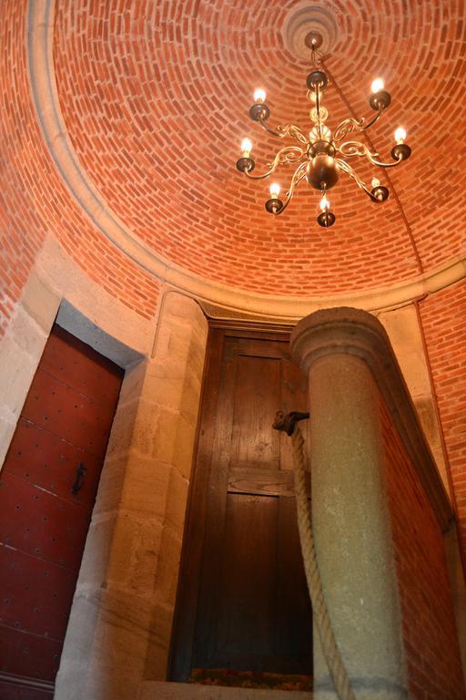 Chateau De Peufeilhoux Vallon-en-Sully Eksteriør bilde