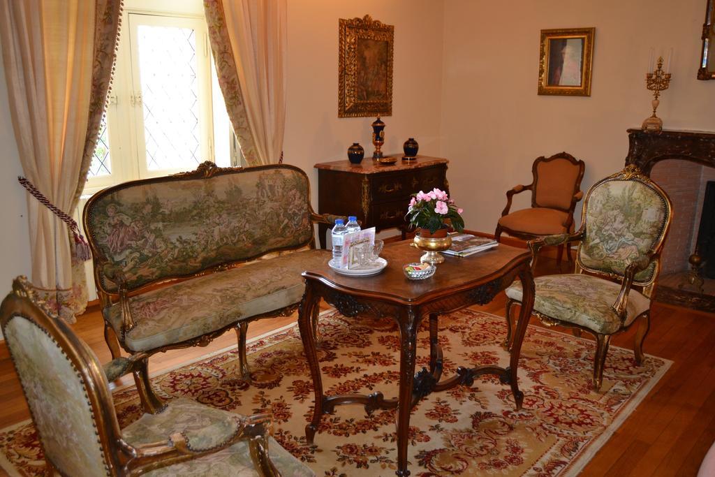 Chateau De Peufeilhoux Vallon-en-Sully Eksteriør bilde