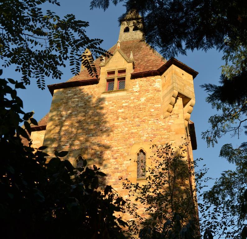 Chateau De Peufeilhoux Bed & Breakfast Vallon-en-Sully Eksteriør bilde